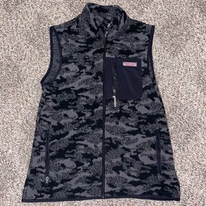 NWT Vineyard Vines Camo Sherpa Harbor Vest
